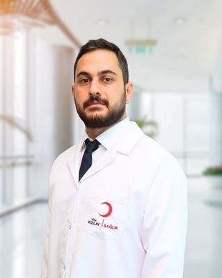 طبيب أسنان Ahmet Furkan Davarcı